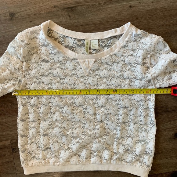 Lace pullover - Picture 4 of 9